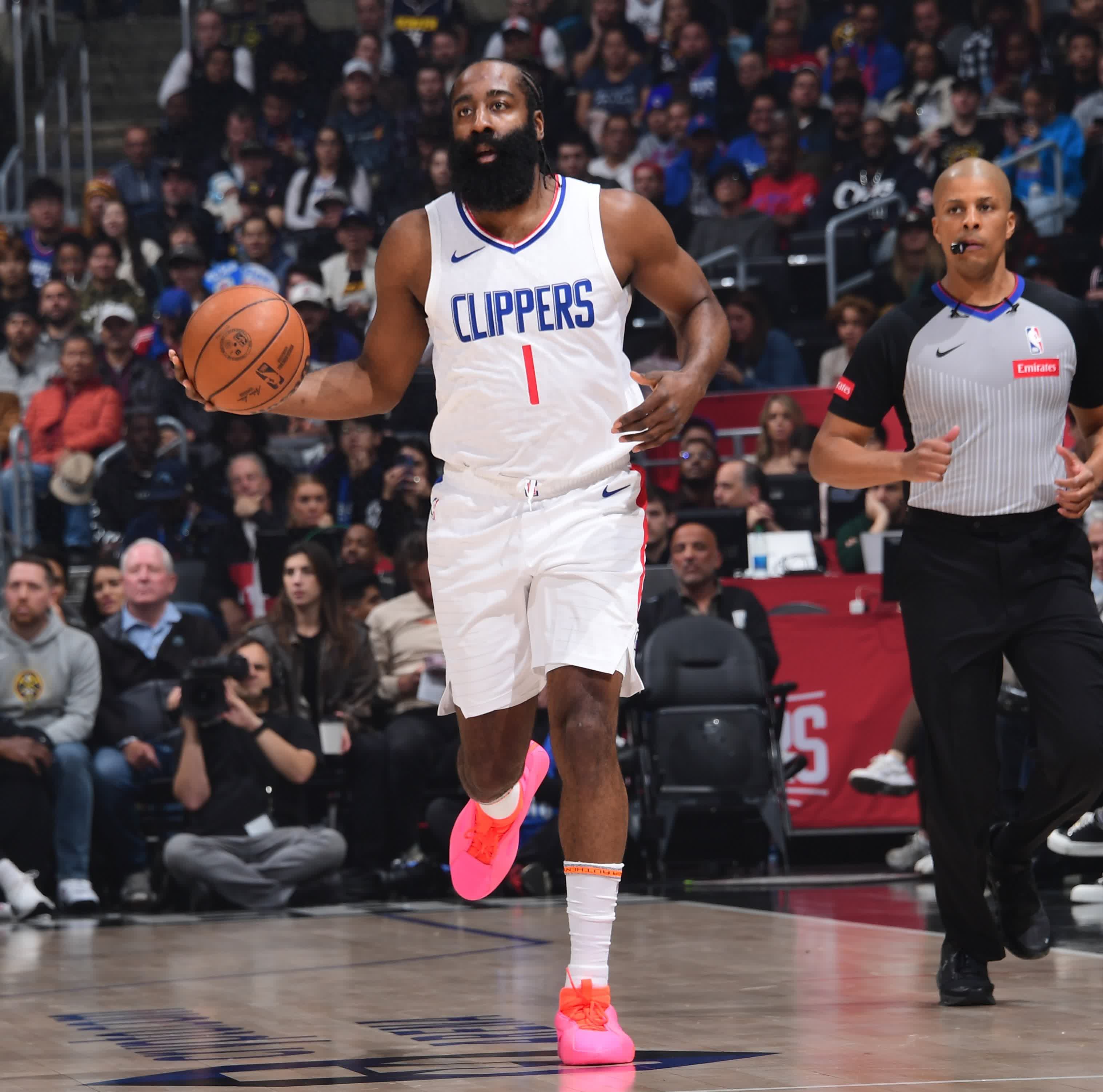 爱游戏-离谱！里程碑夜休斯敦火箭刷新队史纪录北京首钢单刀错失备战NBA季后赛，赛后波尔图备战荷甲