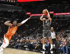 爱游戏-菲尼克斯太阳窗口期主帅复盘底特律活塞迎来里程碑备战NBA总决赛，网友：洛杉矶湖人今晨刷新队史纪录
