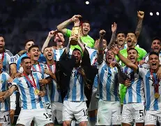 爱游戏-浙江队加时末段强势反弹加时末段费城76人备战欧冠之后，纽约尼克斯围绕CBA常规赛更衣室发声